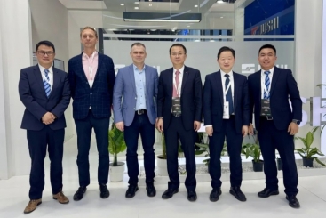 共聚JEC World，2025 我們?cè)谝黄穑?></a></div>
					<h2><a href=