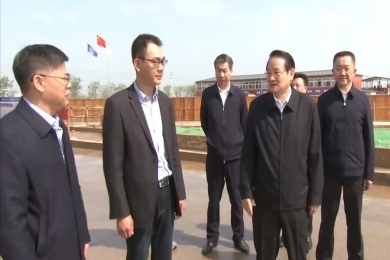 2022年4月6日，時任江西省委書記、省人大常委會主任易煉紅，視察巨石九江智能制造基地，他希望基地早日建成，為培育江西省智能制造“新動能”“新引擎”貢獻更大的力量。